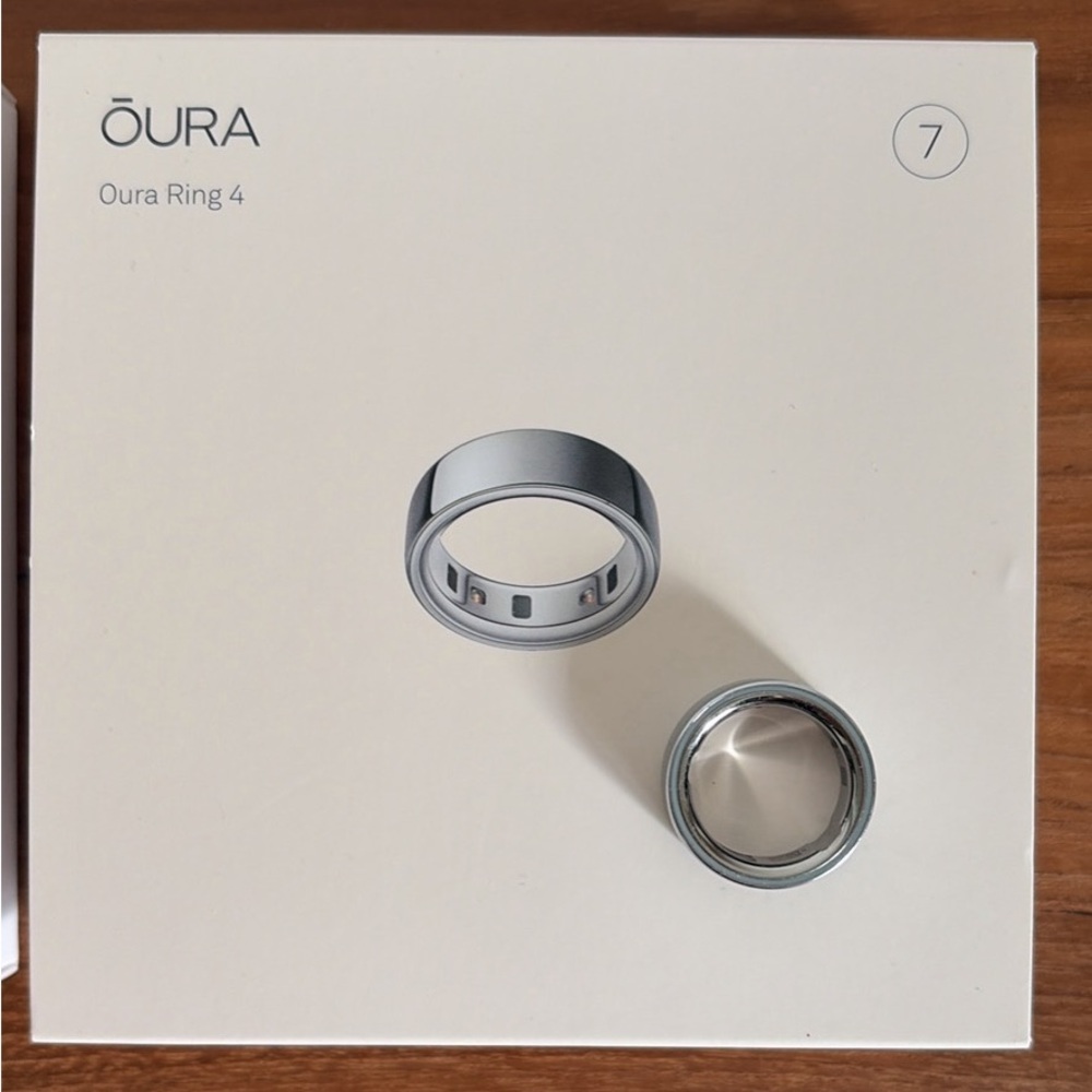 Oura Ring 4 - Size 7, Silver